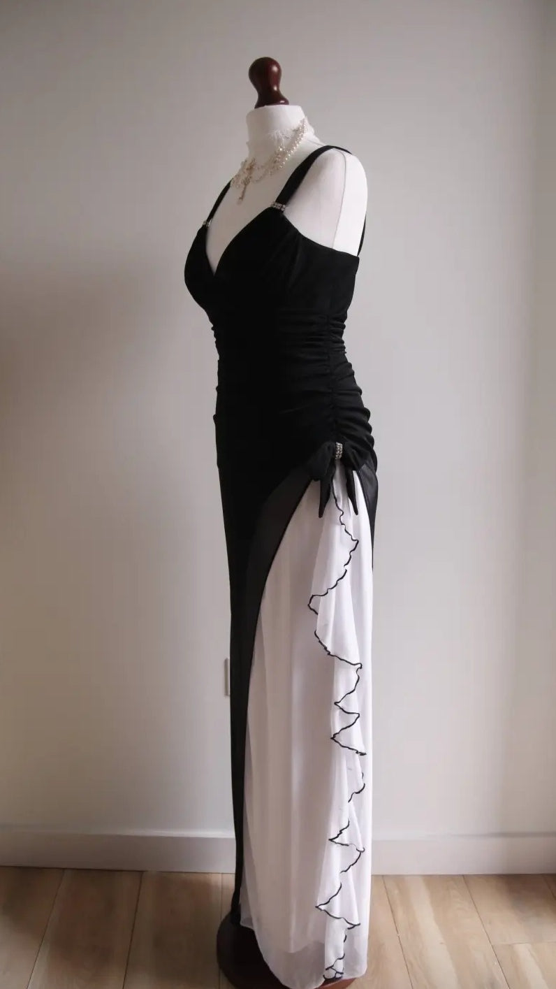 Elegant Black V-neck Chiffon Ball Dress Glam Ruffle Party Dress HZ1108