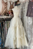 Classic Off-White Spaghetti Strap A-Line Layered Tulle Wedding Dress HZ1108