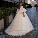 Wedding Dresses with Detachable Puffy Sleeves Lace Appliques Pleated Long Boho Wedding Gown Champagne Bride Dress