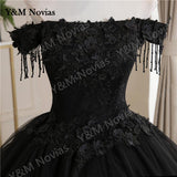 Off The Shoulder Black Quinceanera Dresses Party Prom Ball Gown Classic Lace Embroidery Bead Plus Szie Vestidos De 15 Anos