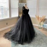 Gothic Long Sleeves Tulle Wedding Dress Lace Appliques Sweep Black Wedding Gown 2023 Sweetheart Tiered Bridal Dress