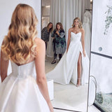 Pleat V-neck Wedding Dress High Side Slit Princess Bride Dress Bridal Gowns Back Buttons With Tail Marriage Gowns