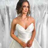 White A-Line Wedding Dresses Sweetheart Satin Side Slit Bridal Gowns Boho Beach Sweep Train Wedding Prom Gowns Custom Size