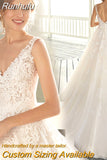 Dress 2023 Luxury Sexy V-neck Court Train Backless Ball Gown Princess Backless Wedding Dresses Custom Size